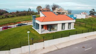 Chalet in Paseo calle consolación. Exclusivo chalet independiente entre el mar, la sierra de el sue
