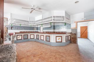 Rent Business premise in Lugar villamayor 71. Local en villamayor