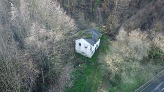 Haus in Lugar castillo de tineo 33. Oportunidad real casa con parcela para rehabilitar en tineo