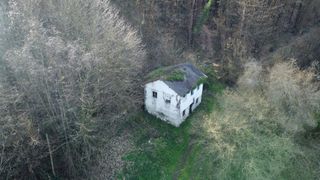House in Lugar castillo de tineo 33. Oportunidad real casa con parcela para rehabilitar en tineo