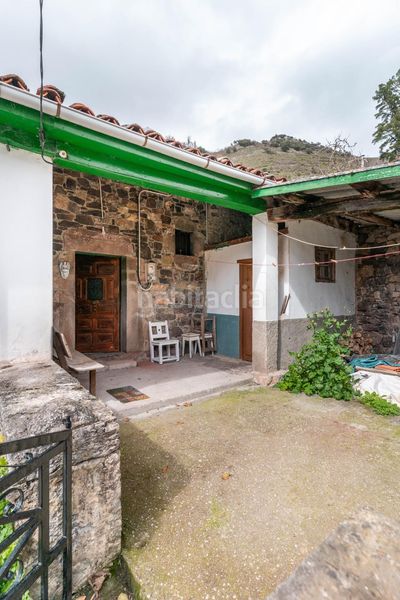 Foto 2736a1e0-eee2-4950-8399-6b685d2fbbee. Casa amb calefacció a Somiedo