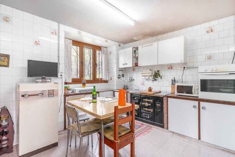 Foto 7b9d8d91-ee2e-471d-8ba5-611ab5d5e704. Casa amb calefacció a Somiedo