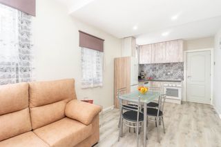 Chalet in Avenida riego 25. Espectacular chalet con 3 viviendas independientes en pleno cami