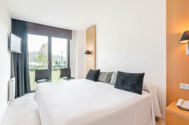 Foto 8fd50b40-9d7d-4e0a-a274-5c95bea75d52. Edifici a lugar vega cardeo a Morcín