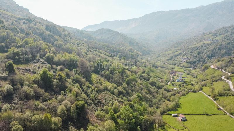 Foto 94eb949b-7f1c-4cf2-8194-f39710dc3351. Edifici a lugar vega cardeo a Morcín