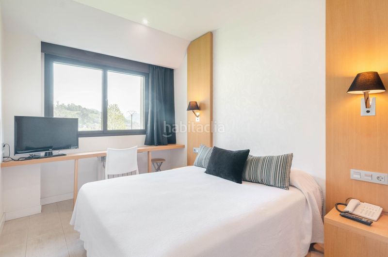 Foto c9cd7275-dcd5-4af6-b279-7d45c787b679. Edifici a lugar vega cardeo a Morcín