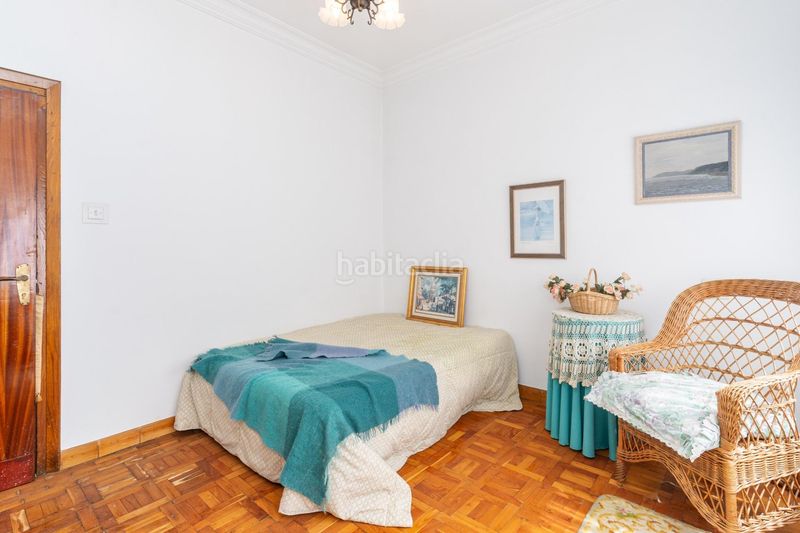 Foto e91f5db9-edba-4046-b505-7e01c7634e6f. Pis a calle del doctor fleming 4 a La Felguera Langreo