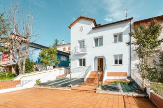 House  Calle ramiro i 26. Venta de chalet en la falda del naranco