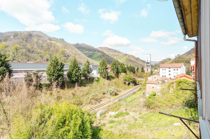 Foto 40b9ea1a-e872-47ab-8223-15b247e6a61e. Pis a Aller