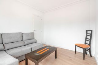 Miete Etagenwohnung  Avenida avenida flórez estrada 13. Piso en noreña
