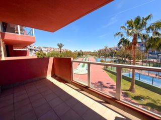 Piso  Calle almadraba (a) 4. Piso en laguna beach  20 mil metros cuadrados de zonas comunes