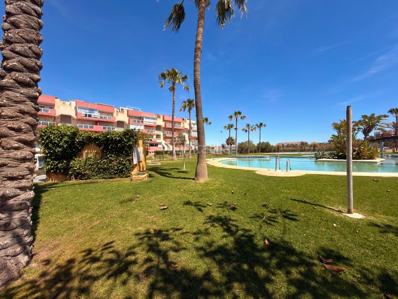 Foto fa41f21b-ea21-4f20-9d6e-74a6ec09c4fb. Pis a calle almadraba (a) 4 a Almerimar Ejido (El)