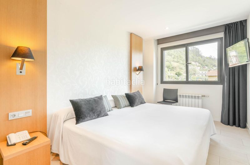 Foto 021206a2-ef90-43f8-868e-37637533d95e. Chalet complejo rural en venta en Morcín