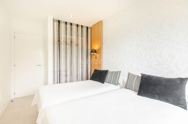 Foto b9599885-aeb4-410b-8268-505d76cd5548. Chalet complejo rural en venta en Morcín