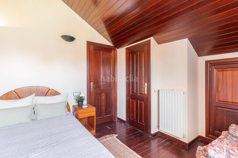 Foto a49c601a-0d6e-49f1-ab24-9d1d594ead38. Edificio in lugar basoreu 3 in Nava