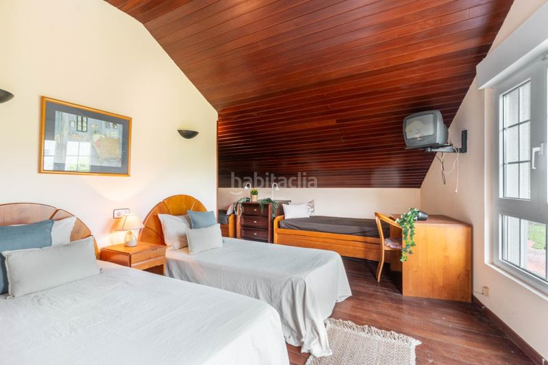 Foto be23f7e2-a1e7-4b48-86c4-d014ff0af68c. Edificio in lugar basoreu 3 in Nava
