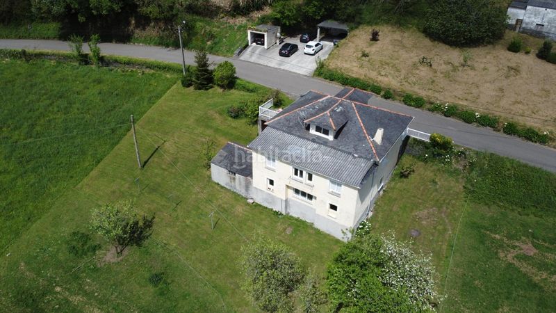 Foto 652633f7-67de-4d51-a8ed-fbe5bbe30b8e. Casa amb aparcament a Coaña