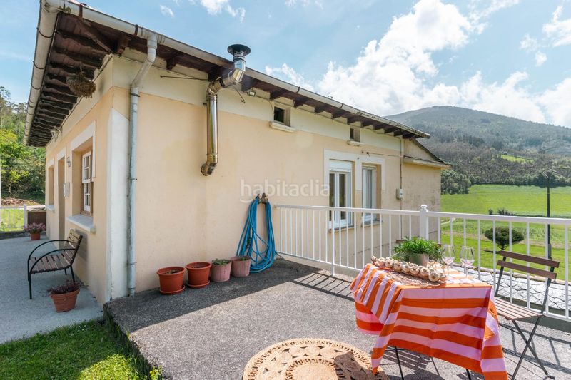 Foto e055f7e7-6a31-4209-86de-c653c92e4e76. Casa amb aparcament a Coaña