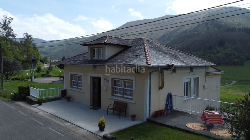 Foto f92f541a-f7e7-490d-9b26-9cc1388a4fbd. Casa amb aparcament a Coaña