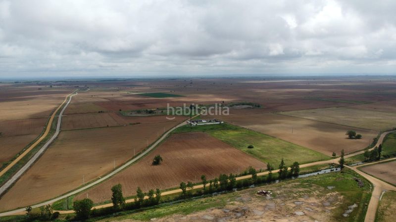 Foto 2a98b3f8-8181-4057-a6df-eb645bada9e4. Edifici a calle espolon abajo 6 a Bercianos del Páramo