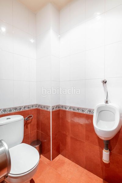 Foto a74c44ca-e318-4fa6-86f8-eaa0607187c3. Edifici a calle espolon abajo 6 a Bercianos del Páramo