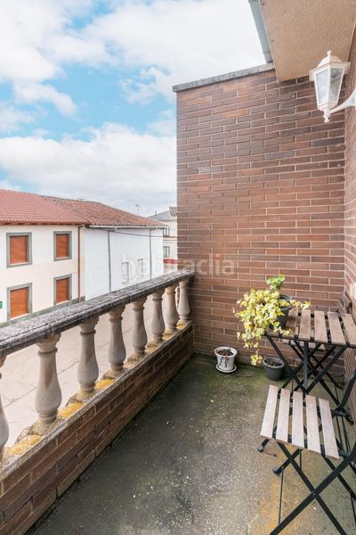 Foto d63d473c-2583-4829-b405-32769cf1f467. Edifici a calle espolon abajo 6 a Bercianos del Páramo