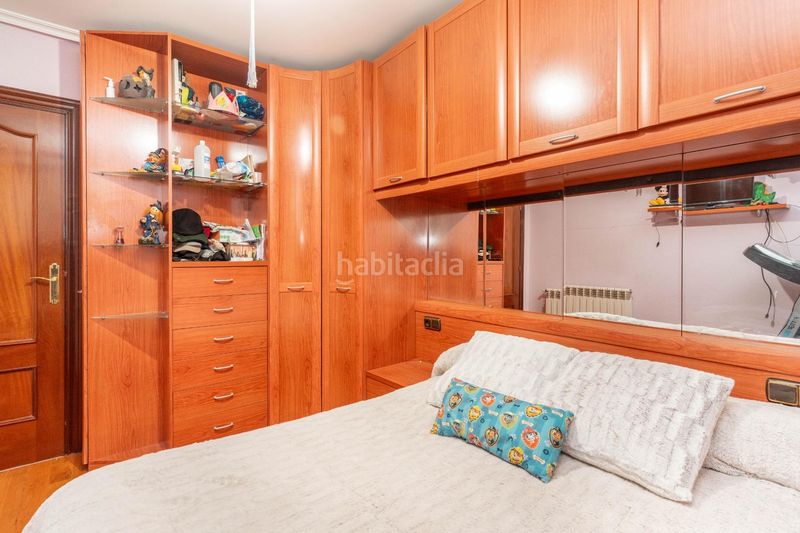 Foto f803e781-1324-484f-b91b-244d3ce61a1b. Edifici a calle espolon abajo 6 a Bercianos del Páramo