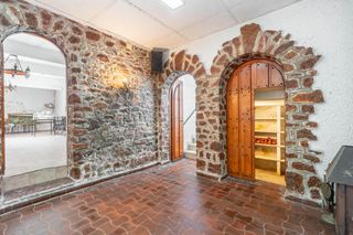 Casa  Calle calle carriona 66. Casa con  negocio propio en avilés