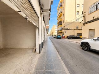 Car parking in Calle del inglés 58. Almacéngaraje en los ángeles
