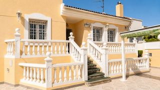 Chalet  Calle caracola de la. Espléndido chalet en retamar, almería  oportunidad única por 459