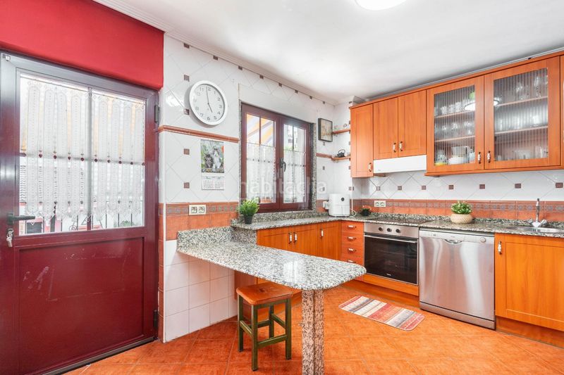 Foto 81abb7a8-1443-4937-91fa-b8b8581a43a6. Casa a calle jose manuel bobes 26 a Llanera