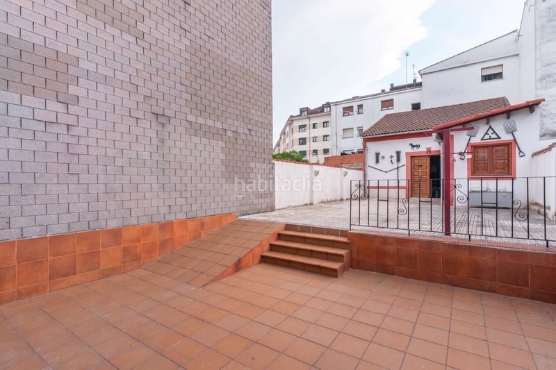 Foto b43e0a7c-859e-4201-8eb5-932a40bdb037. Casa a calle jose manuel bobes 26 a Llanera