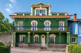 Casa  Pumariega, la 21. Exclusiva finca indiana  casa, hórreo rehabilitado, porche, gara