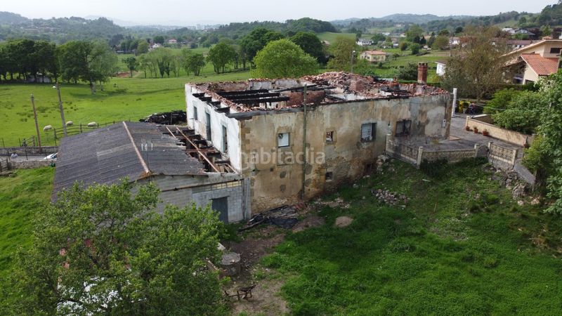 Foto 485b5e3a-760c-4d32-acfa-b59ff2a792d5. Casa amb aparcament a Parroquias Norte Siero