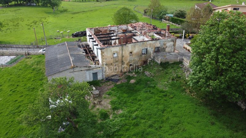 Foto 8a5ac7bb-2b36-4546-9f6d-1f1ba270580e. Casa amb aparcament a Parroquias Norte Siero