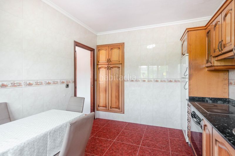 Foto 8ff91933-8b07-4919-b192-9bd1175ee0a5. Casa adossada amb piscina a Grado