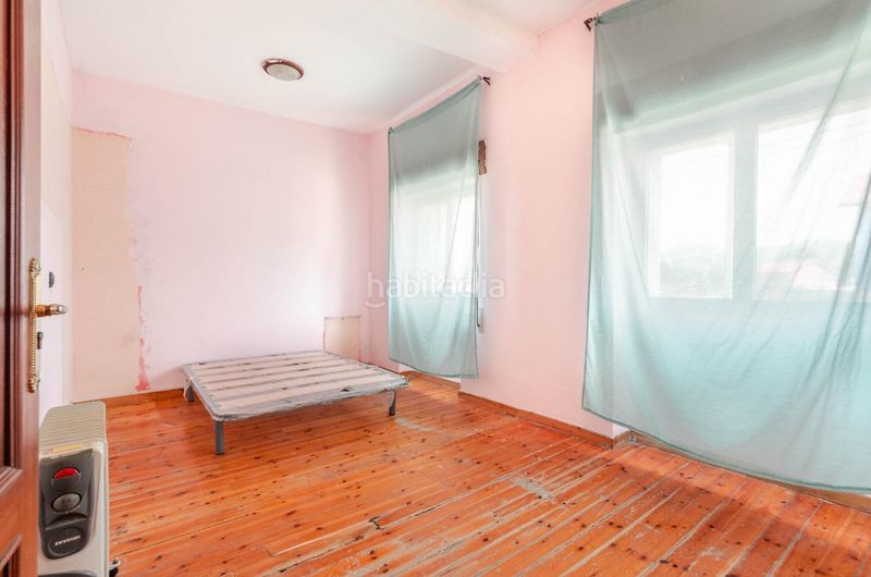 Foto ff68645e-cb62-4f83-8176-0155c185e59f. Casa adossada amb piscina a Grado