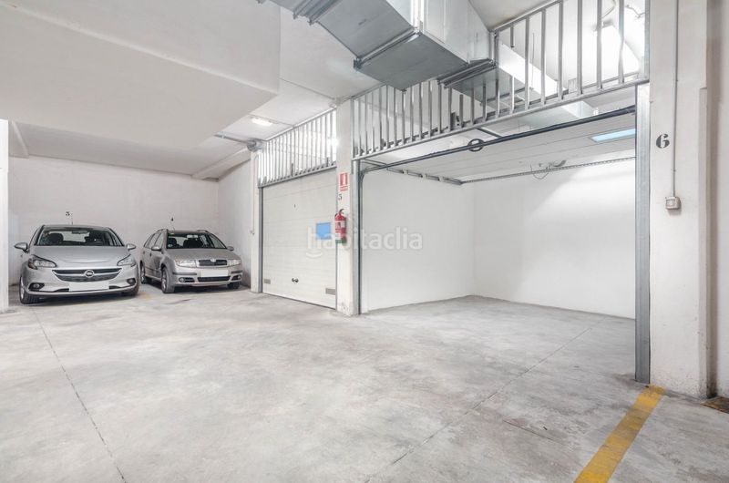 Foto 638d0156-f747-4e96-911c-828c356e6684. Parking coche en calle de josé loredo aparicio 2 garaje en calle jose loredo aparicio La Felguera en Langreo