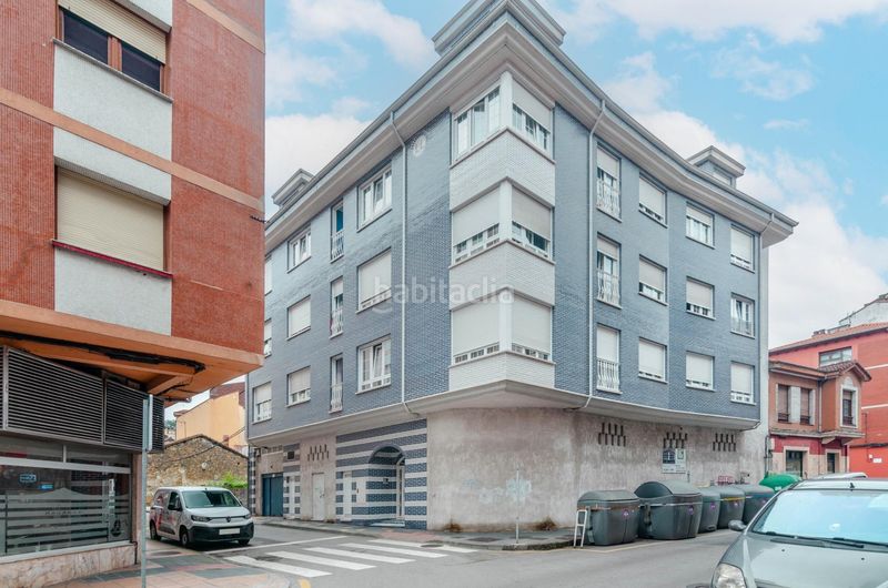 Foto de25999c-c469-4416-a7e0-c3e8e2eaed41. Parking coche en calle de josé loredo aparicio 2 garaje en calle jose loredo aparicio La Felguera en Langreo