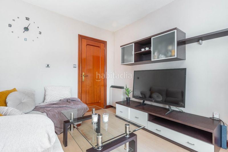 Foto 01f6f8c4-e027-41b4-8d44-83190133fd12. Pis a calle lorenzo menende 2 a Cangas del Narcea