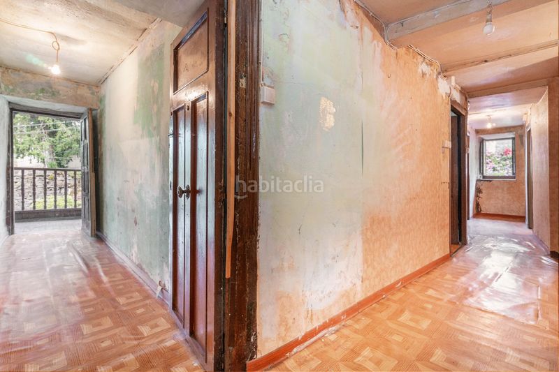 Foto 2426bd87-fe51-4f66-99ab-d59478db9608. Casa adossada a Aller