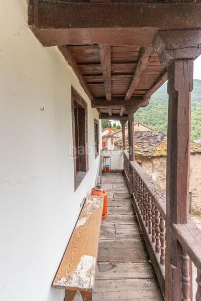 Foto 54dd0bd7-eaa7-4335-bff6-673126d8bf4f. Casa adossada a Aller