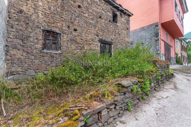 Foto 9dde19b1-7860-4b9b-a07e-1f687f8b2516. Casa adossada a Aller