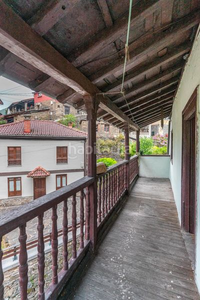 Foto cedc4952-c699-42b3-85de-8da50125cf54. Casa adossada a Aller
