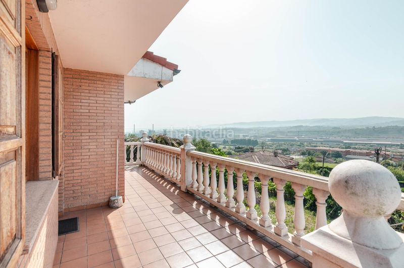 Foto 97191fa2-73d0-42f2-a75d-f38ddd6ebe09. Chalet en montiana a poago- Fresno 51 preciosa casa de dos plantas dos viviendas independientes y amplio terreno en Fresno monteana en Gijón