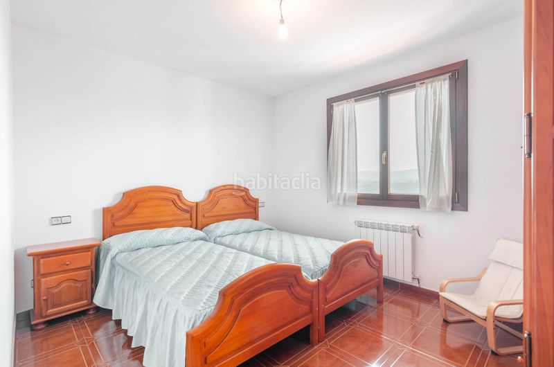 Foto 990356dd-ec95-4ce6-9501-3cf5545022a7. Chalet en montiana a poago- Fresno 51 preciosa casa de dos plantas dos viviendas independientes y amplio terreno en Fresno monteana en Gijón