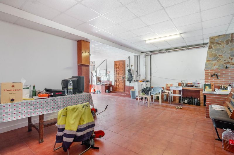 Foto a89f1d0f-bc25-44d8-977f-e262d1389e22. Chalet en montiana a poago- Fresno 51 preciosa casa de dos plantas dos viviendas independientes y amplio terreno en Fresno monteana en Gijón