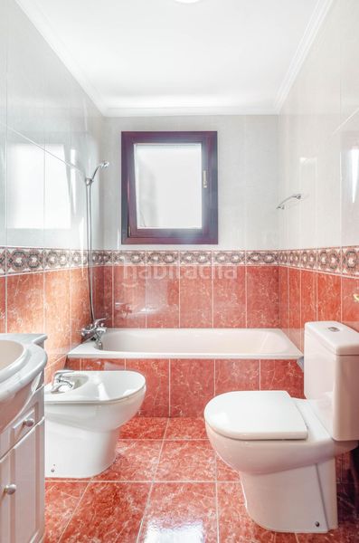Foto d497292c-29d1-489e-8a3c-cdb7c8afd520. Chalet en montiana a poago- Fresno 51 preciosa casa de dos plantas dos viviendas independientes y amplio terreno en Fresno monteana en Gijón