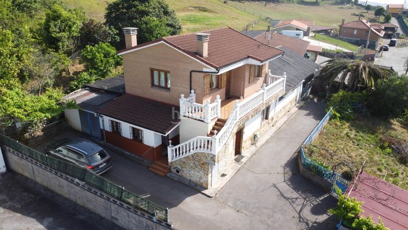 Foto e4edbdcb-2260-4d9c-a3ce-4510700df9bc. Chalet en montiana a poago- Fresno 51 preciosa casa de dos plantas dos viviendas independientes y amplio terreno en Fresno monteana en Gijón
