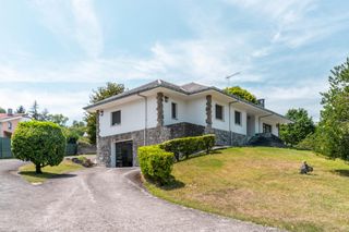 Chalet  Rotella 18. Chalet independiente en latores oviedo